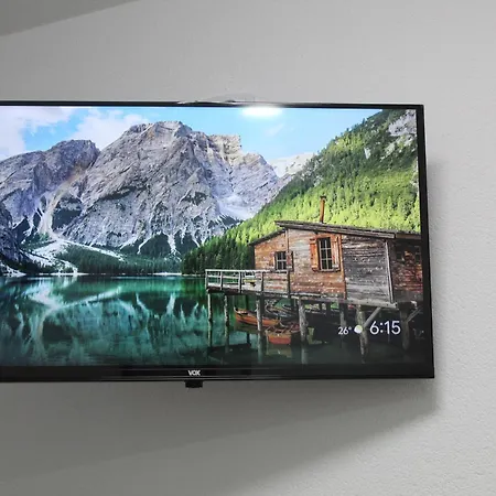 Zara Lux 2 * クラグイェヴァツ